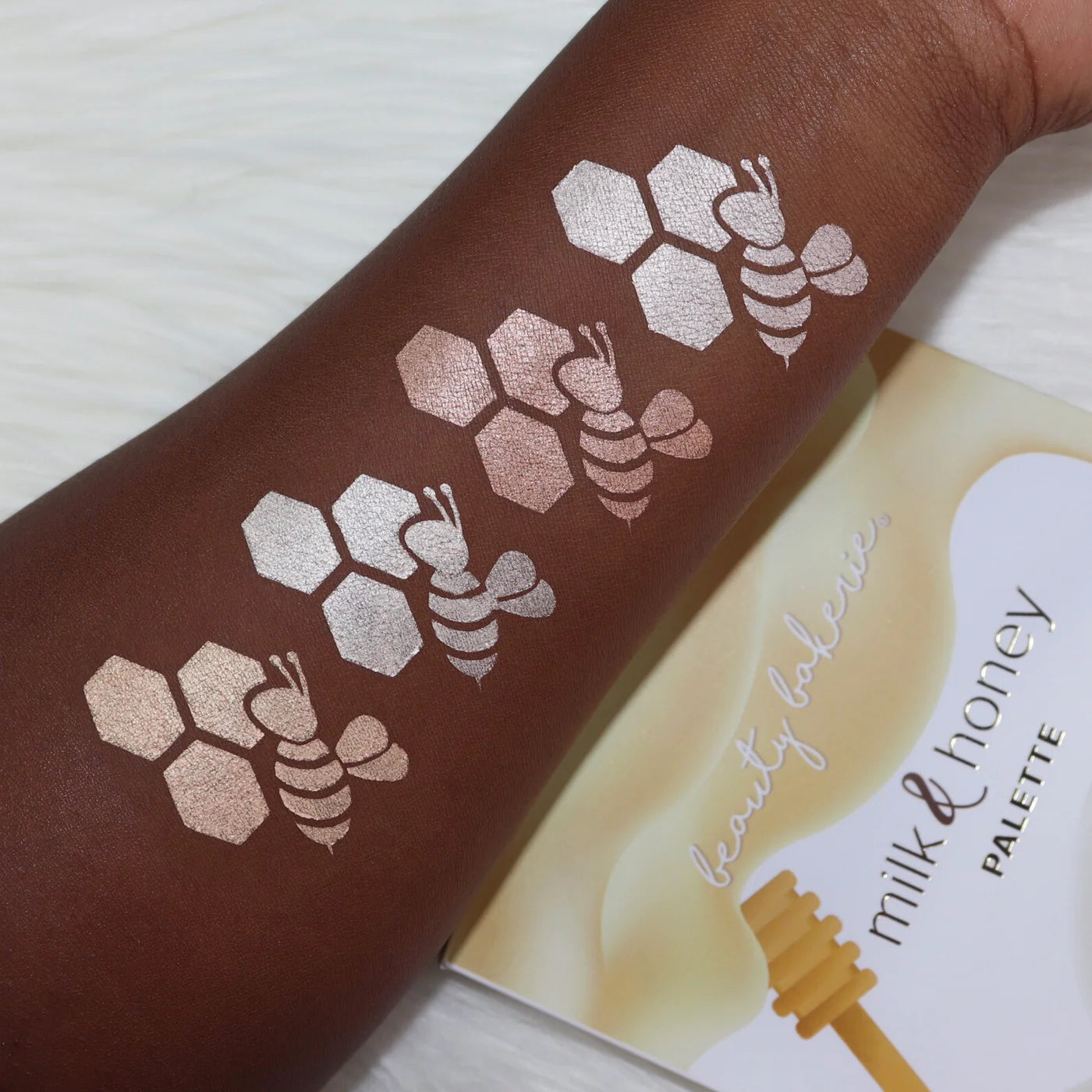 Paleta de iluminadores Milk & Honey